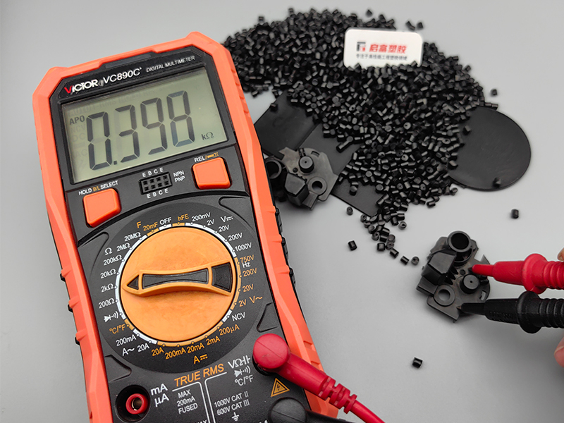 POM炭黑萬用表測試電阻.jpg